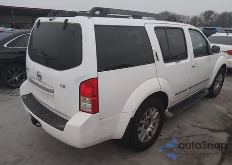 2010 Nissan Pathfinder Le from USA, damaged, VIN 5N1AR1NN3AC609907